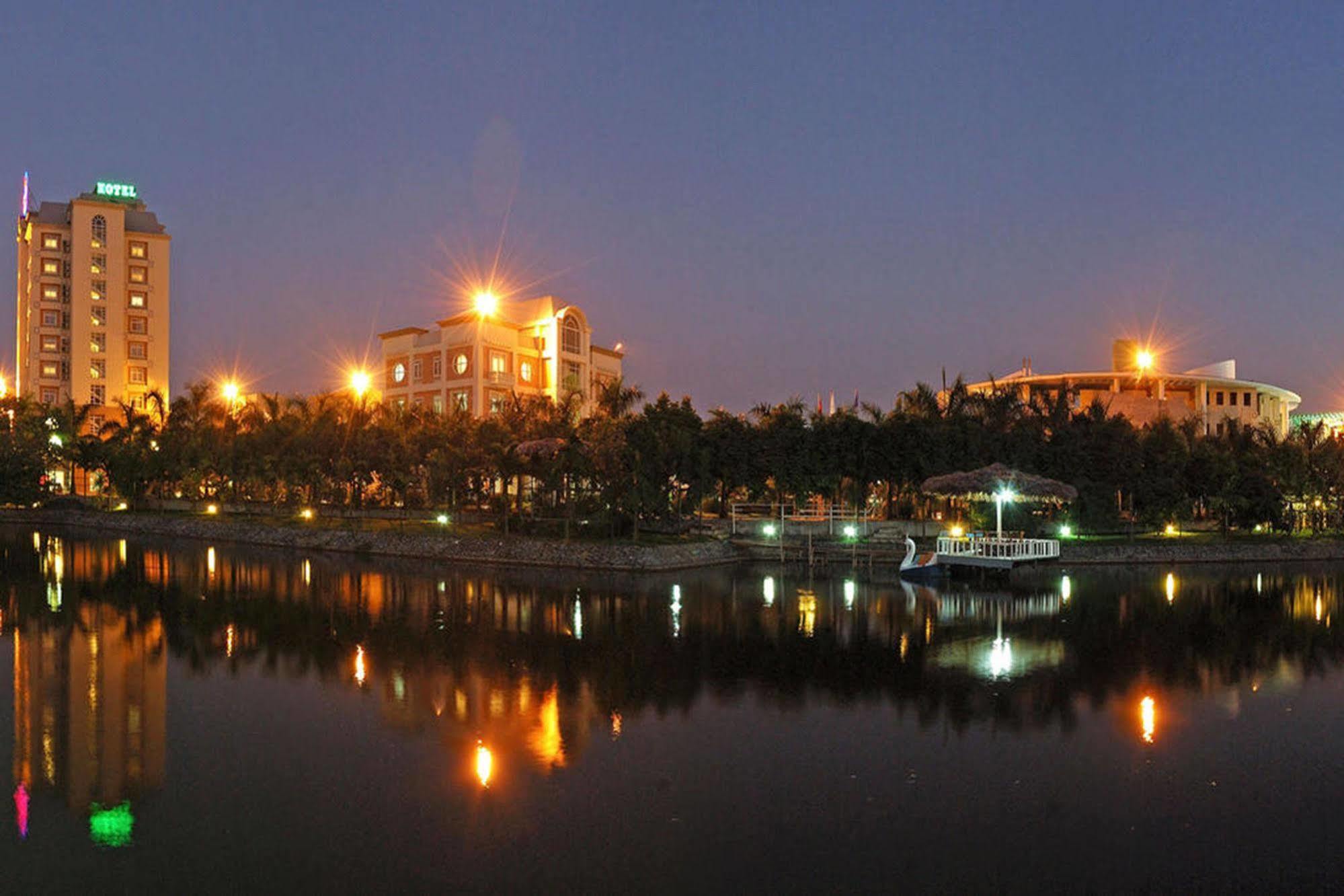 Camela Hotel & Resort Хайфонг Екстериор снимка